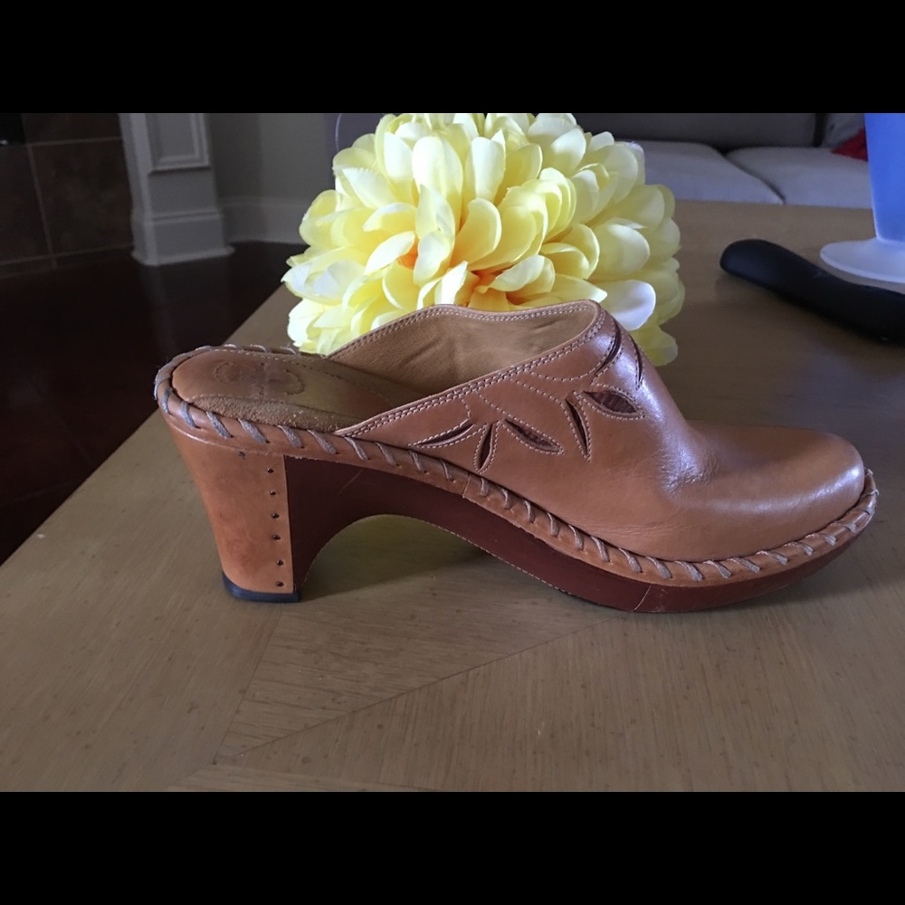 Frye Mule